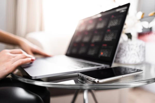 《子犯故事：一场跨越千年的心灵对话与人性叩问》