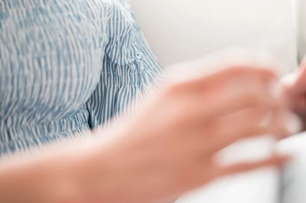 简洁之美:《关于简洁的故事》如何重塑我们的思考方式