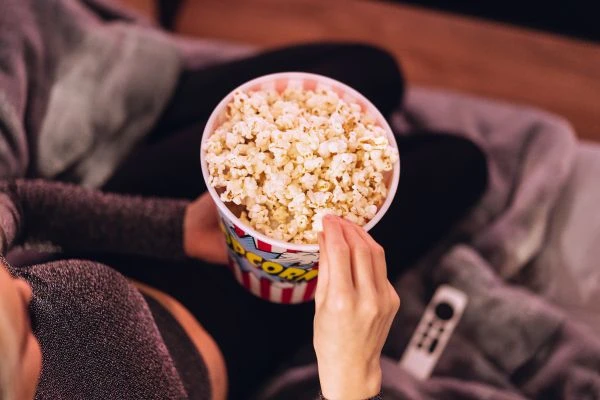 《红色记忆里的温度：那些触动心灵的党的故事》