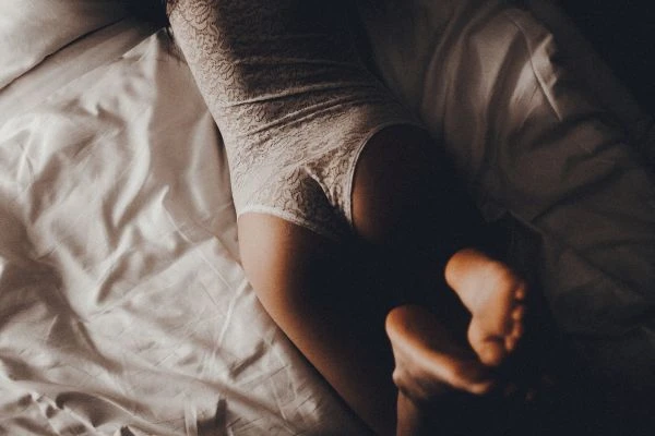 《老母教子故事：千年家训背后的智慧与温度》