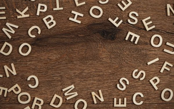 《摸耳朵的魔力:一个幼儿故事如何触动我们内心最柔软的角落》